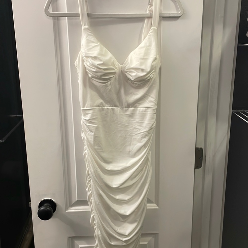 Selfie Leslie worn once size small